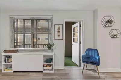 300 W Peachtree Street NE #3M, Atlanta, GA 30308 - Photo 5