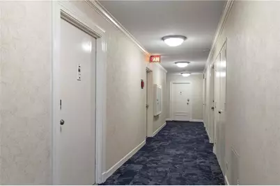 300 W Peachtree Street NE #3M, Atlanta, GA 30308 - Photo 3