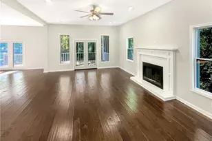 55 Summerhill Pl, Newnan, GA 30263 - Photo 3