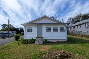 100 Neal St, Calhoun, GA 30701 - Photo 1