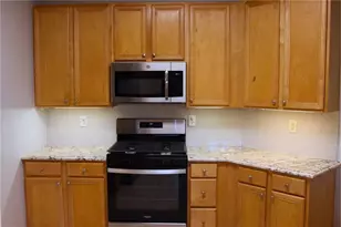 912 Tanners Point Dr, Lawrenceville, GA 30044 - Photo 17