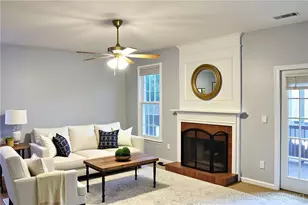 912 Tanners Point Dr, Lawrenceville, GA 30044 - Photo 11