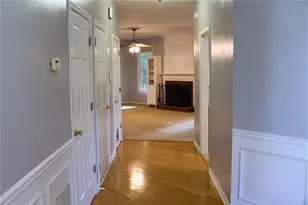 912 Tanners Point Dr, Lawrenceville, GA 30044 - Photo 9