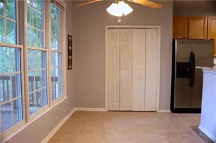 912 Tanners Point Dr, Lawrenceville, GA 30044 - Photo 19