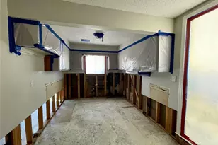 1079 Riverbend Club Dr SE, Atlanta, GA 30339 - Photo 5