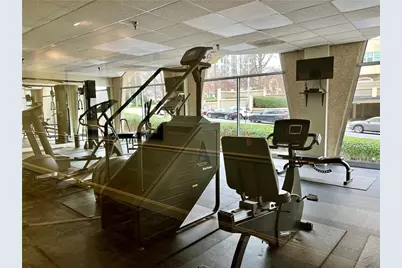 2479 Peachtree Road NE #906, Atlanta, GA 30305 - Photo 5