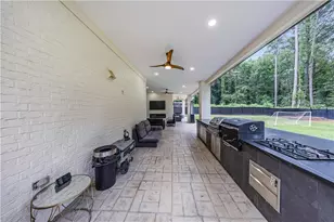 2446 Williams Down Circle, Snellville, GA 30078 - Photo 51