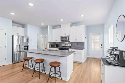 3615 Shore Wood Avenue, Lawrenceville, GA 30044 - Photo 9