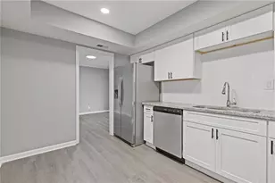 3236 Henderson Mill Rd, Atlanta, GA 30341 - Photo 11