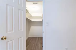 6851 Roswell Rd, Sandy Springs, GA 30328 - Photo 15