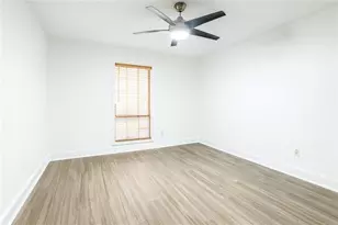 6851 Roswell Rd, Sandy Springs, GA 30328 - Photo 13