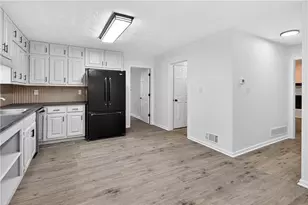 170 Forest Lake Dr, Fayetteville, GA 30215 - Photo 17