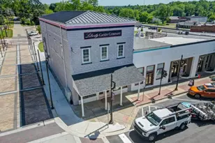 5662 Evelyn Ln, Flowery Branch, GA 30542 - Photo 13