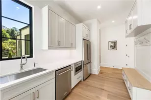 388 Londonberry Rd NW, Sandy Springs, GA 30327 - Photo 29