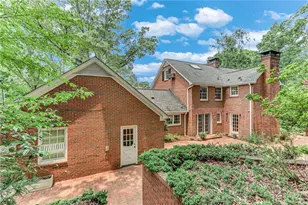 2626 Club Dr, Gainesville, GA 30506 - Photo 11