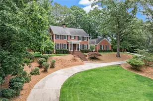 2626 Club Dr, Gainesville, GA 30506 - Photo 3