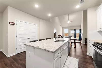 3914 Prospect Point Drive, Oakwood, GA 30566 - Photo 7