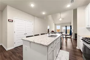 3914 Prospect Point Dr, Oakwood, GA 30566 - Photo 7