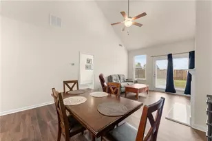 3914 Prospect Point Dr, Oakwood, GA 30566 - Photo 11