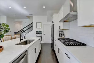 6602 Sterling Dr, Atlanta, GA 30328 - Photo 15