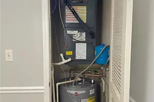 245 Amal Dr SW, Atlanta, GA 30305 - Photo 17