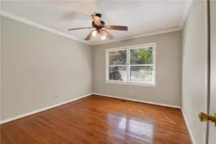 810 Hillside Dr, Gainesville, GA 30501 - Photo 11