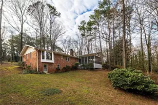 2350 Oxbow Cir, Smoke Rise, GA 30087 - Photo 49