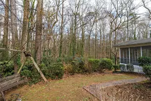 2350 Oxbow Cir, Smoke Rise, GA 30087 - Photo 51