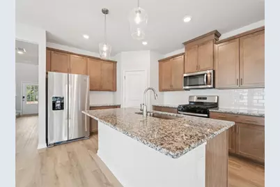 863 Misty Hollow Trail, Lawrenceville, GA 30045 - Photo 3