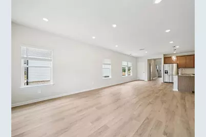 863 Misty Hollow Trail, Lawrenceville, GA 30045 - Photo 5