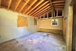 8684 Hickory Ln, Lithia Springs, GA 30122 - Photo 7