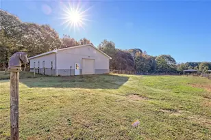 539 B Wilson Rd, Commerce, GA 30529 - Photo 47