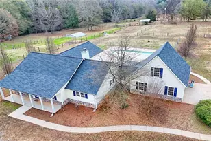 539 B Wilson Rd, Commerce, GA 30529 - Photo 3