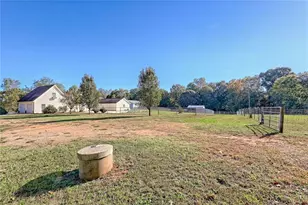 539 B Wilson Rd, Commerce, GA 30529 - Photo 67