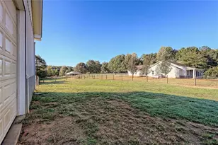 539 B Wilson Rd, Commerce, GA 30529 - Photo 49