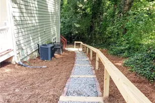 2355 Hill St NW, Atlanta, GA 30318 - Photo 25