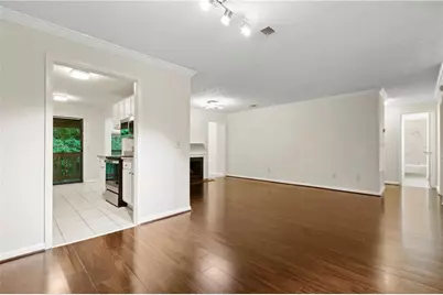 5137 Roswell Road #4, Atlanta, GA 30342 - Photo 9