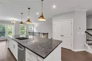 552 Ember Ln, Atlanta, GA 30318 - Photo 15