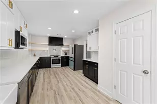 3350 Wildwood Rd, Suwanee, GA 30024 - Photo 11