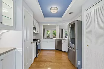 78 Dunwoody Springs Drive #78, Atlanta, GA 30328 - Photo 3