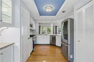 78 Dunwoody Springs Dr, Atlanta, GA 30328 - Photo 3