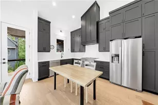 10862 Serenbe Ln, Chattahoochee Hills, GA 30268 - Photo 5