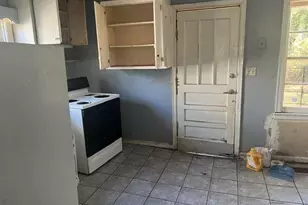 2752 Harlan Dr, East Point, GA 30344 - Photo 5