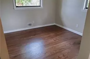 318 Lynnwood Dr, Woodstock, GA 30188 - Photo 15