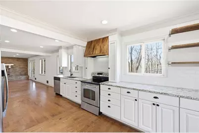 3504 Edgewood Circle, Gainesville, GA 30506 - Photo 11