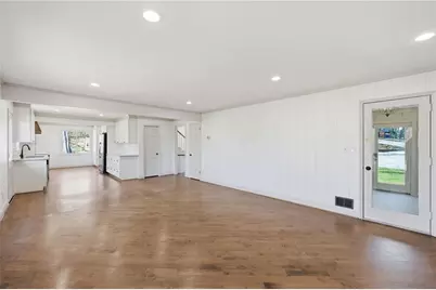 3504 Edgewood Circle, Gainesville, GA 30506 - Photo 7