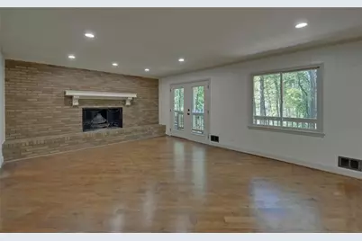 3504 Edgewood Circle, Gainesville, GA 30506 - Photo 7