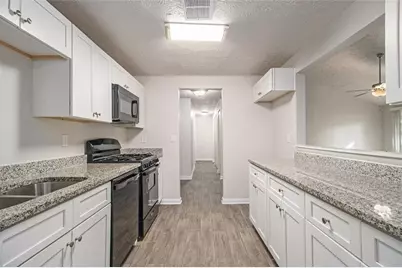 2154 Scarbrough Drive, Stone Mountain, GA 30088 - Photo 9