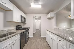 2154 Scarbrough Dr, Stone Mountain, GA 30088 - Photo 9