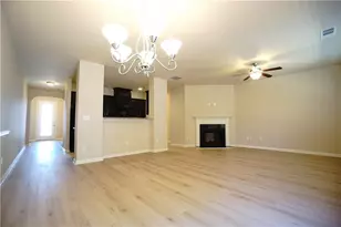 923 Spicy Oak Dr, Lawrenceville, GA 30044 - Photo 9